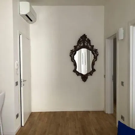 Angel's House لا سبيتسْيا